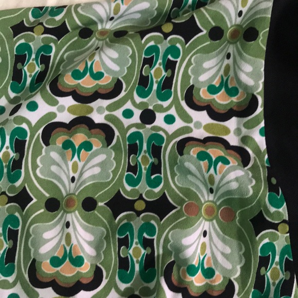 Green Print Deep Plunge Neckline with Bow Back - Picture 2 of 10